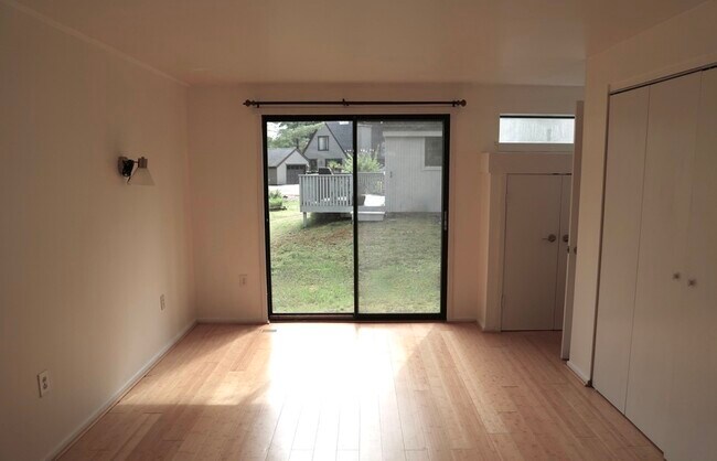 Building Photo - 3 Edgewood Cir