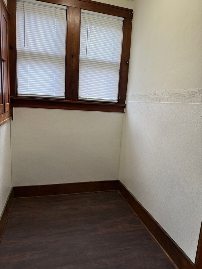 Building Photo - 2010 N 9th St