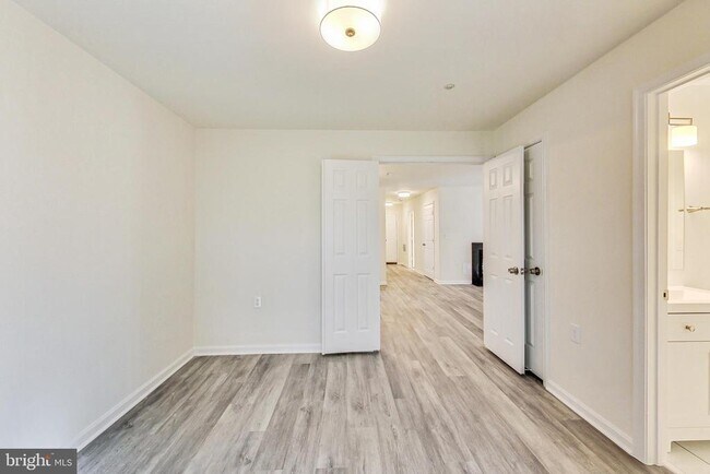 Building Photo - 15300 Diamond Cove Terrace