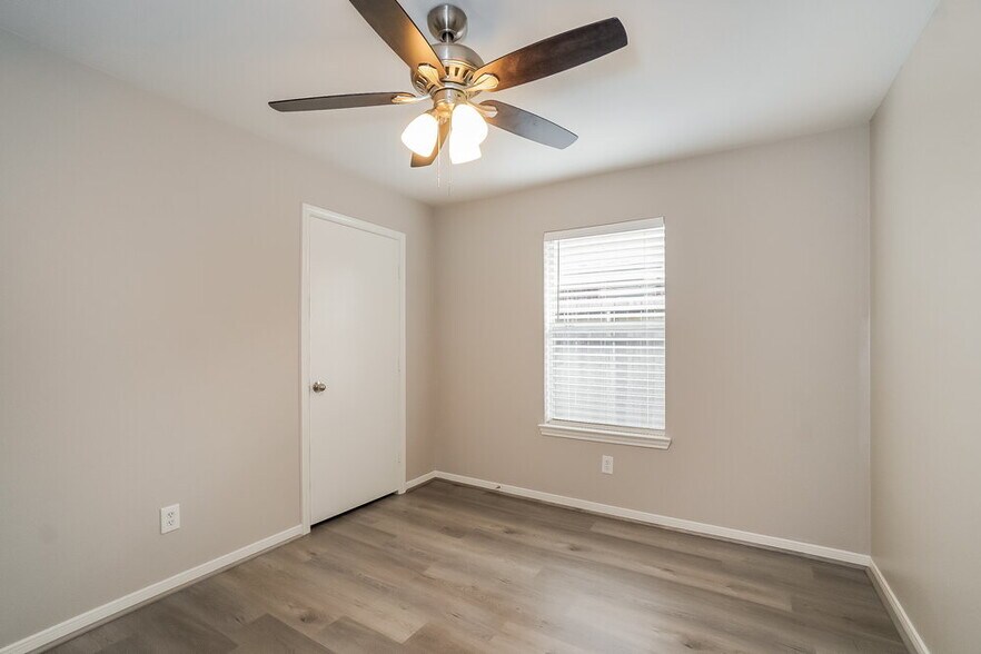 Building Photo - 3722 Colleen Woods Cir
