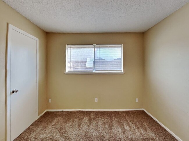 Building Photo - 5402 Sweetwind Ln