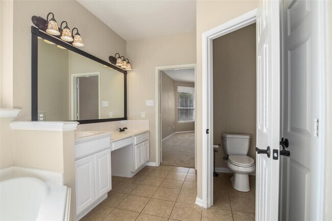 Building Photo - 24403 Redrock Falls