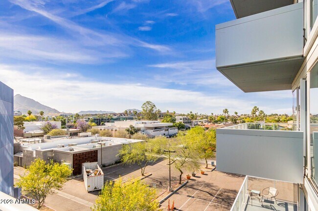 Building Photo - 4422 N 75th St