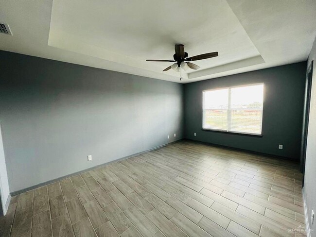 Building Photo - 14 Nassau St