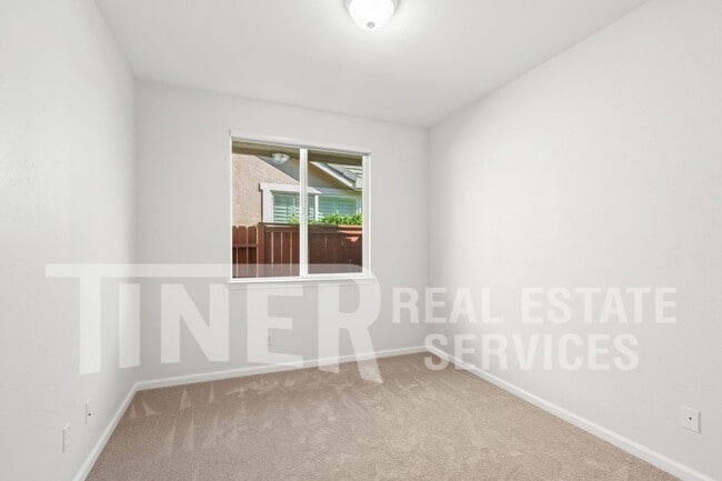 Building Photo - 9656 Oakham Way
