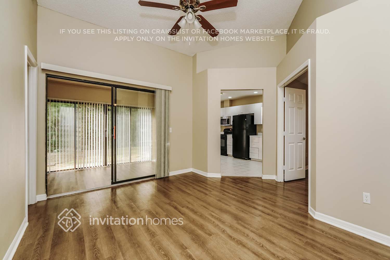 Building Photo - 653 Middlebury Loop