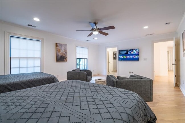 Building Photo - 1219 Moores Mill Rd NW