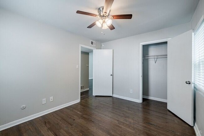 Building Photo - Premium 2 Bedroom Apartment in Atlanta's Upper Westside | First-Floor Home | Reduced Rent + First...