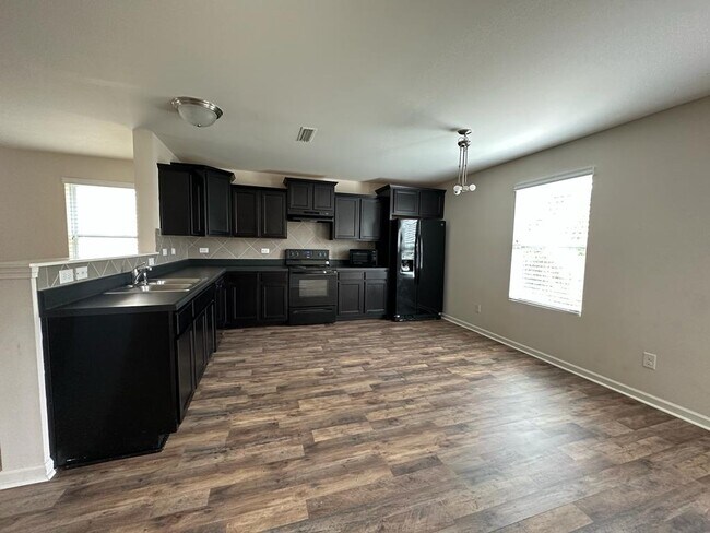 Building Photo - 9425 Hanberry Blvd