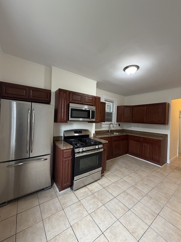 Building Photo - 58 S 13th St