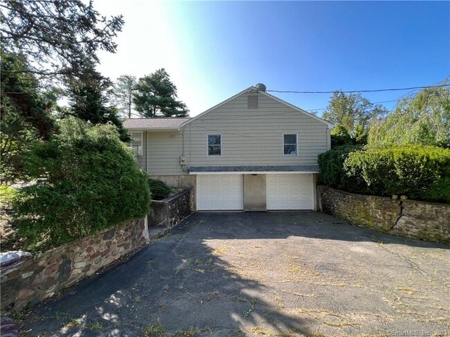 Building Photo - 54 Barstow Dr