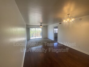 Building Photo - 3200 S Litzler Dr