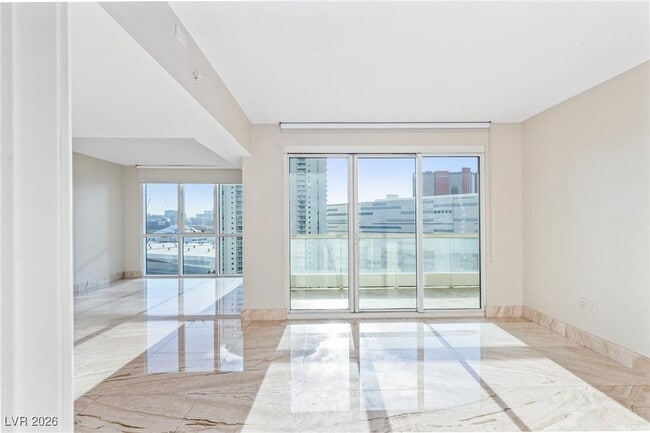 Building Photo - 2777 Paradise Rd