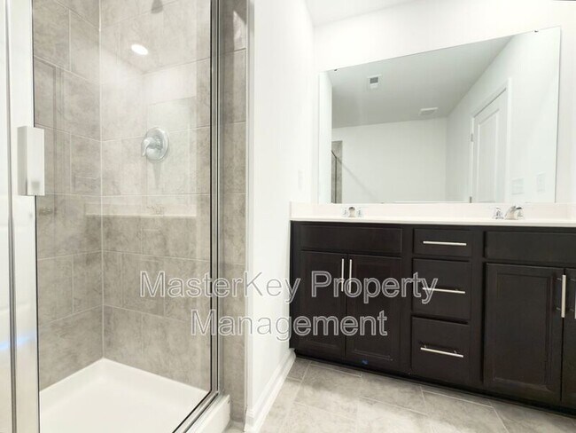 Building Photo - 1504 Crescent Townes Wy