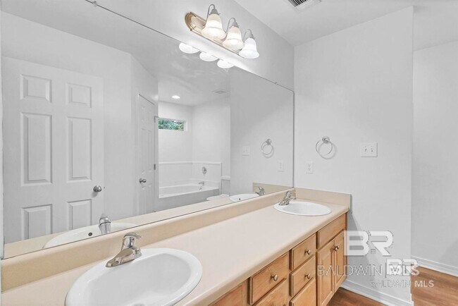 Building Photo - 8352 Preakness Ct