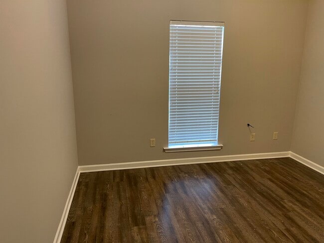 Building Photo - 2532 Boxford Ln