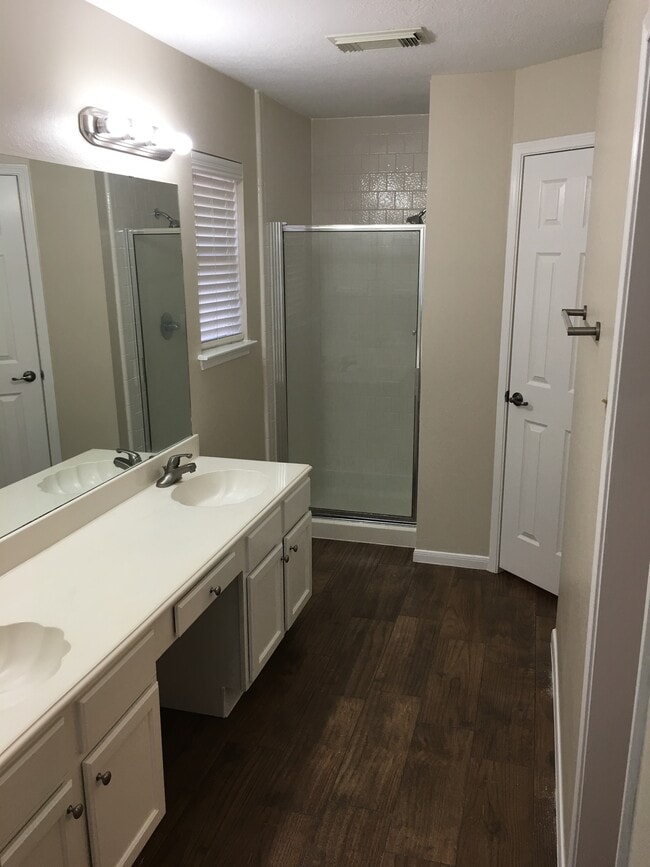 Building Photo - 14518 Cypress Green Dr