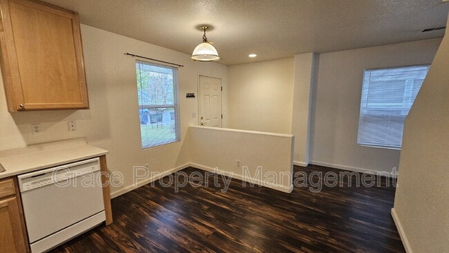 Building Photo - 11016 Claude Ct