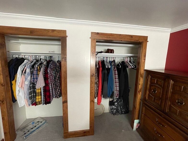 Master BD Closets - 738 Fir St