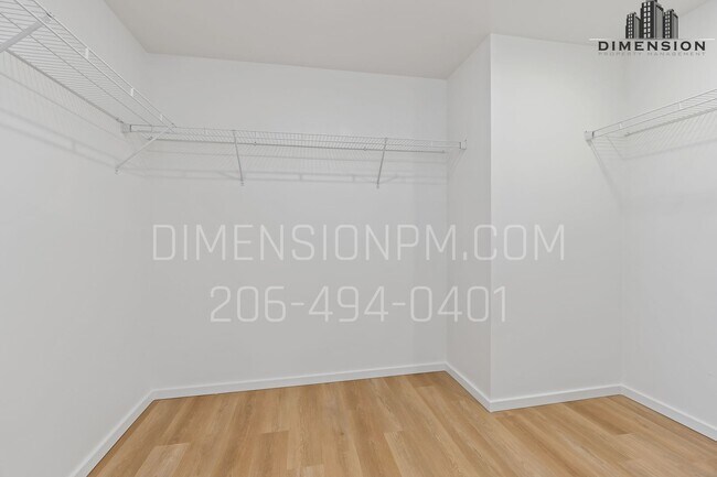 Building Photo - 17517 29th Ave E