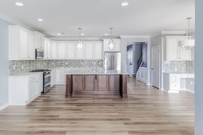 Building Photo - 17604 Wynstone Park Ln