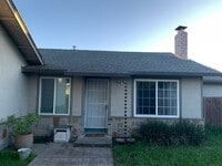 Building Photo - 911 Shelduck Ct