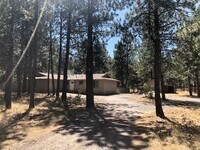 Building Photo - Cozy 3-Bedroom in Beautiful Tollgate!