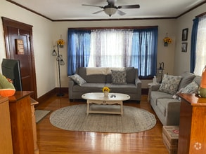 Building Photo - 52 Pilgrim Ave