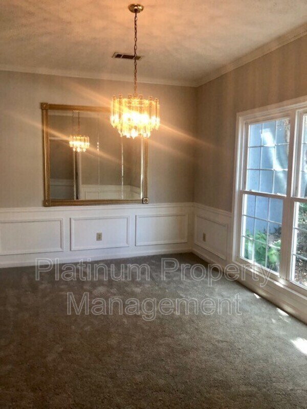 Building Photo - 740 Trellis Pond Ct