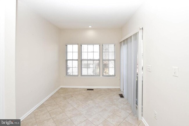 Building Photo - 2457 Rolling Plains Dr