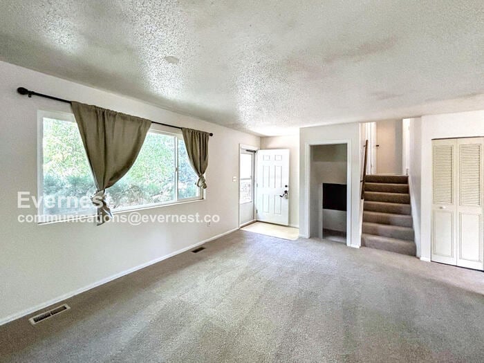 Building Photo - 2609 Granada Dr