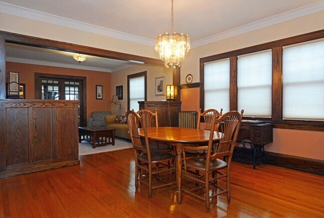 Building Photo - Charming, Fully Furnished 2BR Condo – All Utilities Included!