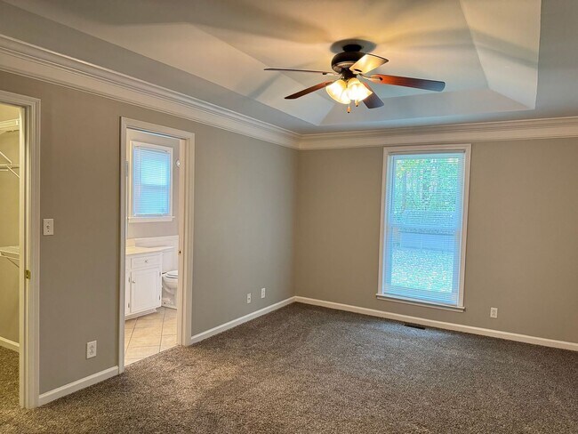 Building Photo - Sango! Partial Brick home with 3 bedrooms,...