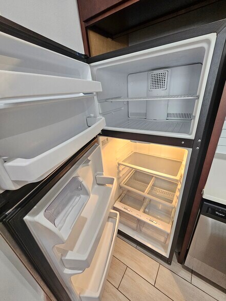 Building Photo - 930 E Passyunk Ave