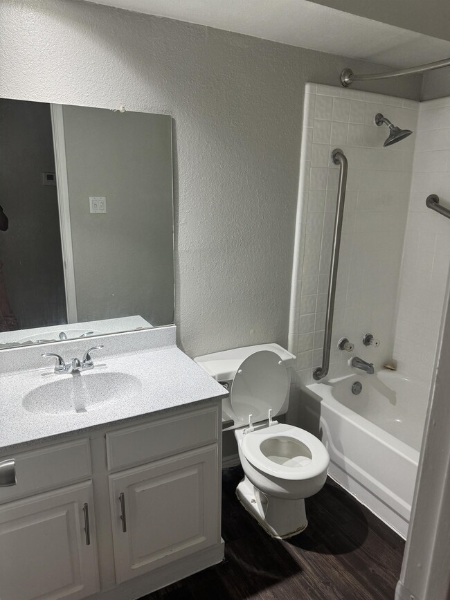 Building Photo - 5971 N Westcreek Ct