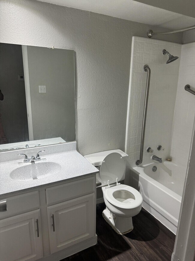 Building Photo - 5988 Westcreek Dr