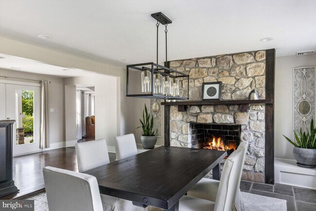 Building Photo - 4981 New Rd