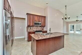 Building Photo - Berkshire lakes - Pool home