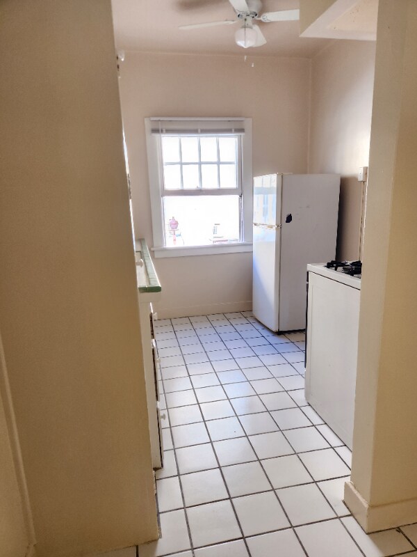 Building Photo - 1825 Ivar Ave