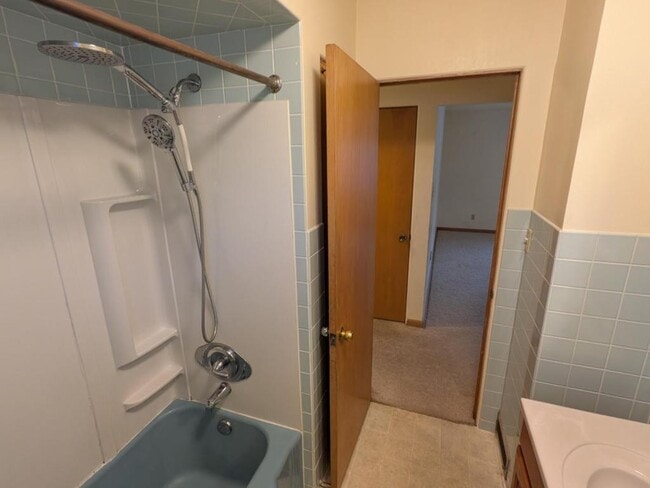 Building Photo - 1 James Pl