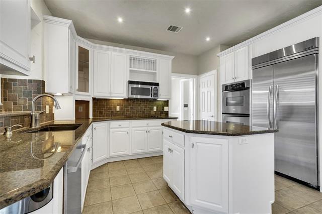 Building Photo - 2117 Argyle Dr