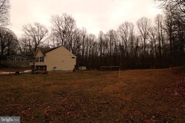 Building Photo - 44 Hidden Lake Dr