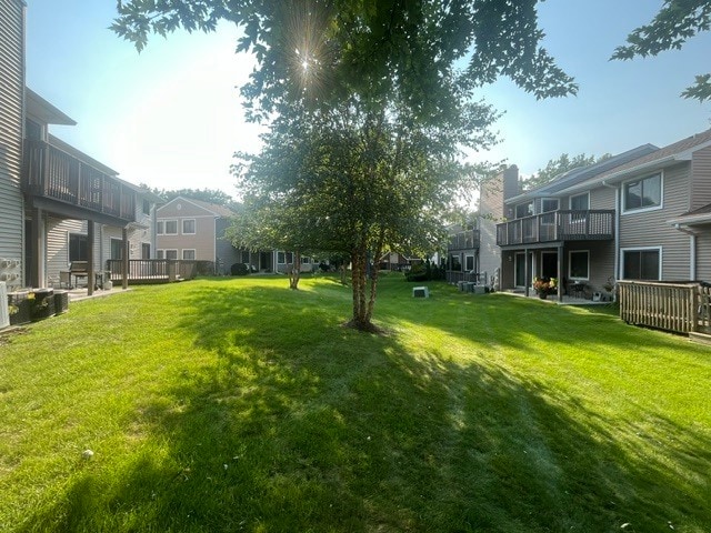 Building Photo - 1002 Hidden Lake Dr