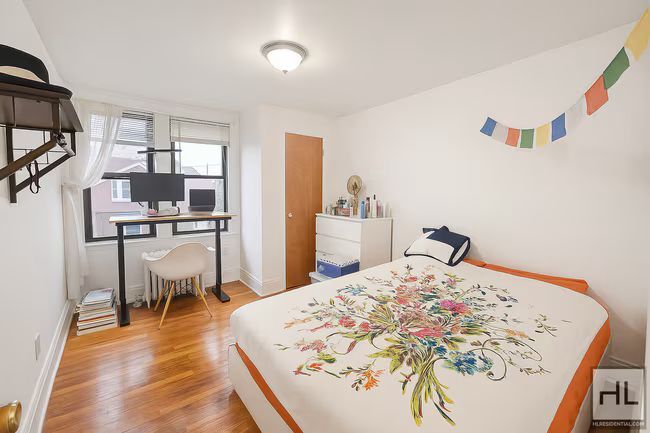 Building Photo - 2067 32nd St