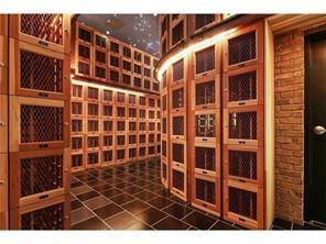 Building Photo - 3338 Peachtree Rd NE