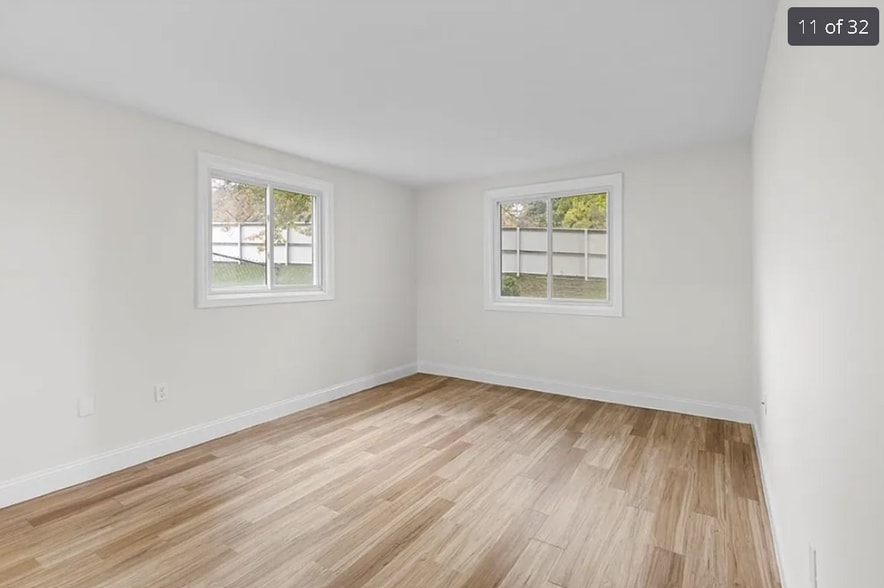 Building Photo - 15 Bower Rd