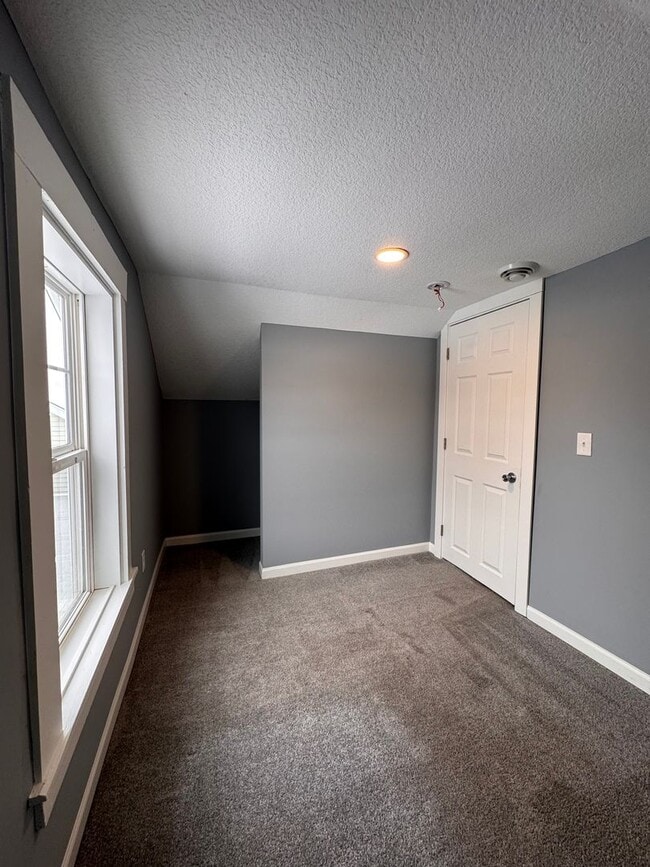 Building Photo - AVAILABLE NOW! Large 3 Bedroom, 2 Bathroom, with Extra Rooms and Two Car Garage in Anoka