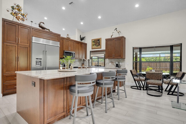 Building Photo - 4256 Gleneagles Dr