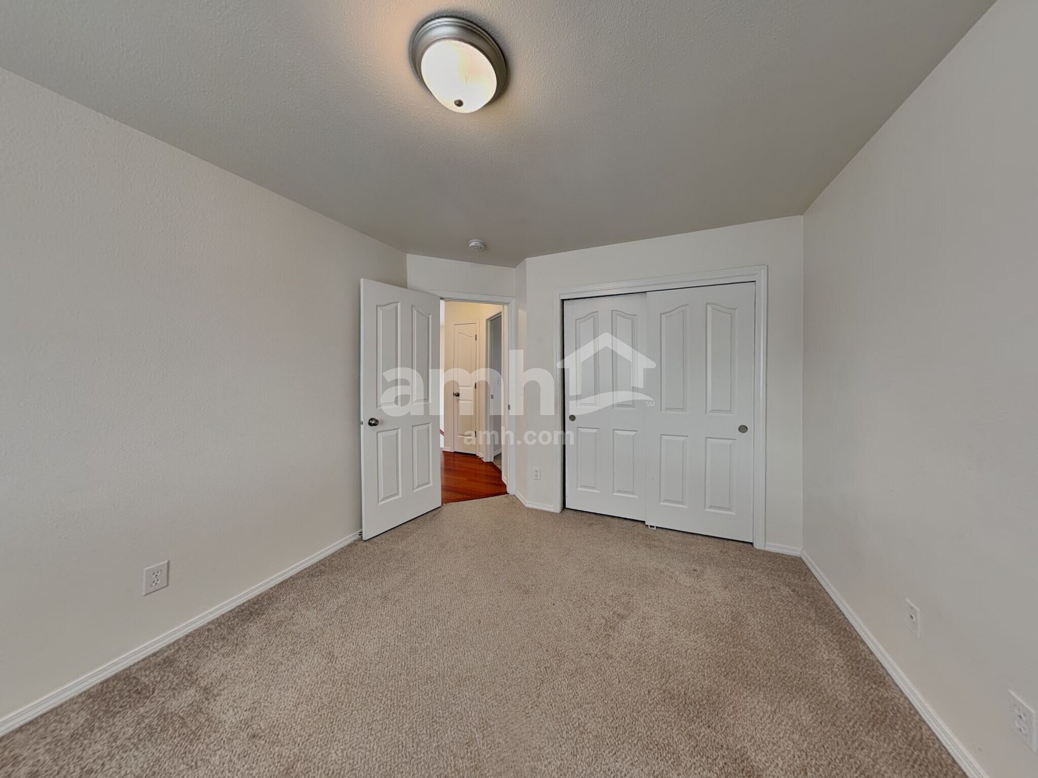 Building Photo - 11060 W Halstead Ct