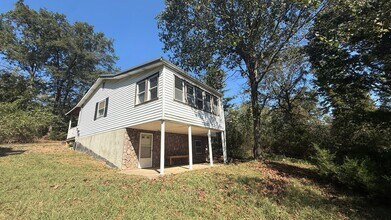 Building Photo - FRENCH VILLAGE RENTAL HOUSE - Private Home...